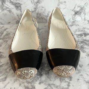 Crocs Sienna Shiny Animal Print Women’s Flats Size 9